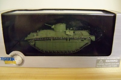 1 SHARKS MOUTH PACIFIC THEATER 1945 1:72 MODEL TANK DRAGON ARMOR 60522  LVT- A 