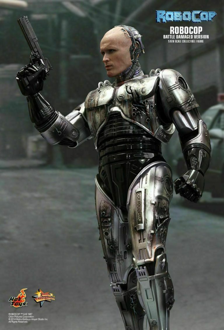 hot toys battle damaged robocop