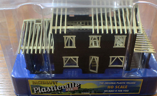 HOUSE UNDER CONSTRUCTION Bachmann HO Plasticville #45004 New 