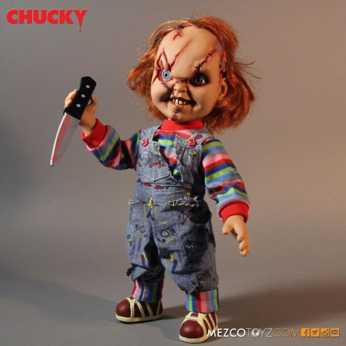 Child's Play Mega Scale Talking Chucky - Image 5