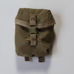 1/6 military pouch #2 loose   B9