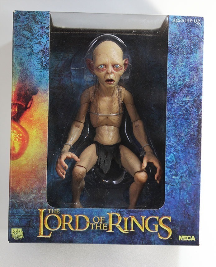 Quarter Scale Gollum & Smeagol Figures