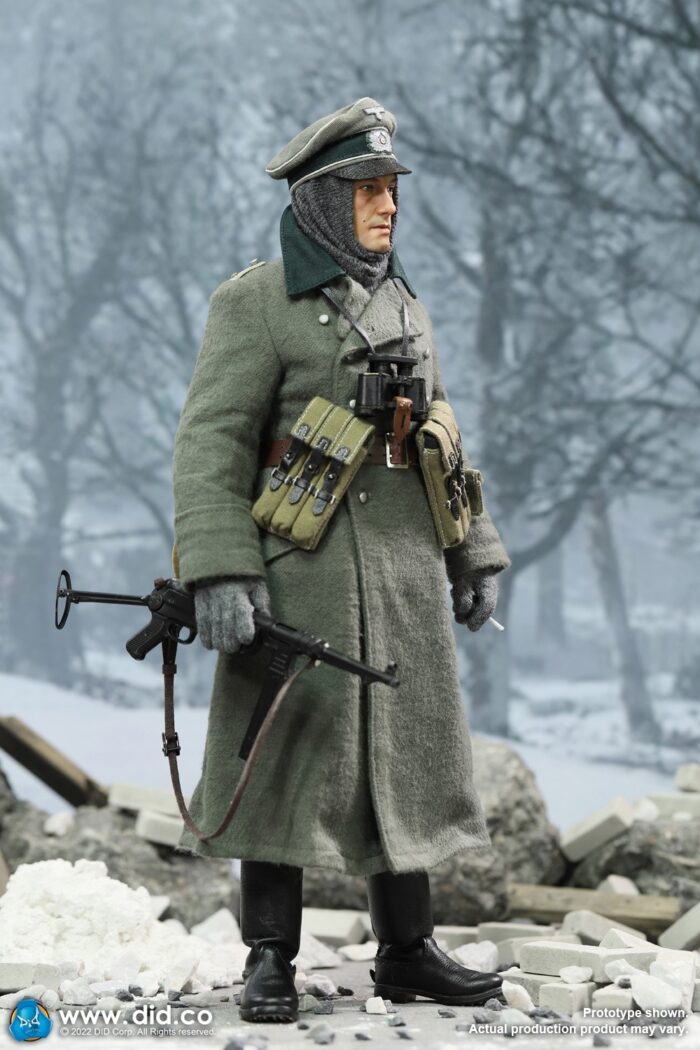 DID WWII German WH infantry Oberleutnant - Winter 1/6 Scale Action Figure D80159 - Image 4