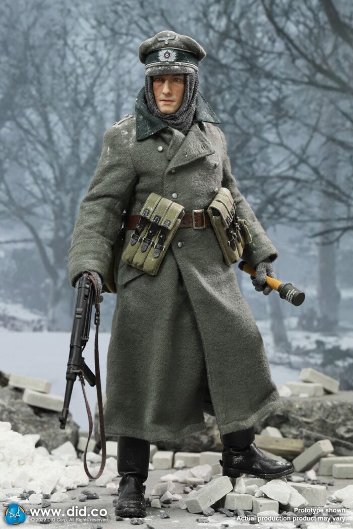 DID WWII German WH infantry Oberleutnant - Winter 1/6 Scale Action Figure D80159 - Image 5