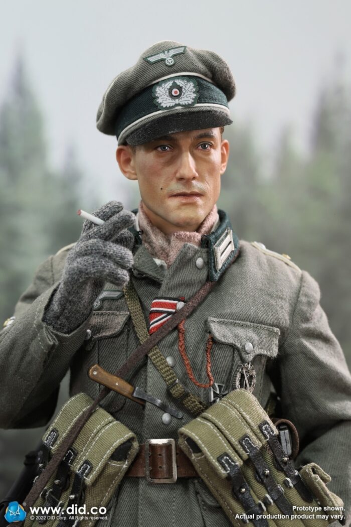 DID WWII German WH infantry Oberleutnant - Winter 1/6 Scale Action Figure D80159