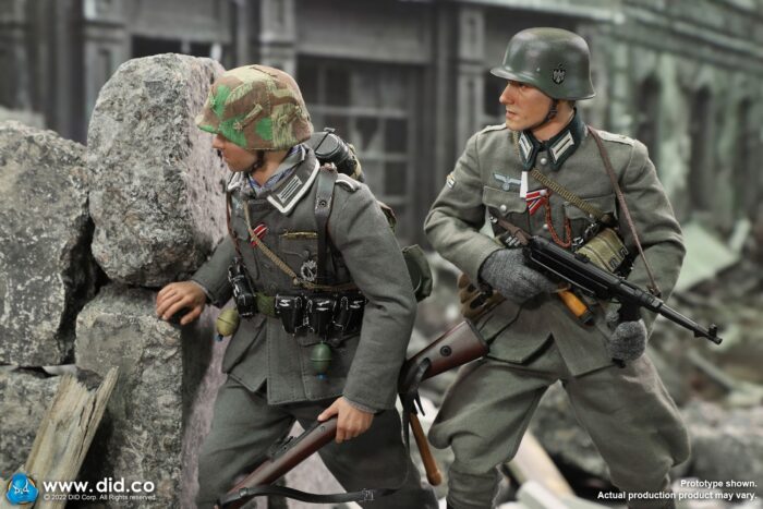 DID WWII German WH infantry Oberleutnant - Winter 1/6 Scale Action Figure D80159 - Image 14