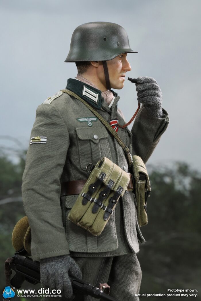 DID WWII German WH infantry Oberleutnant - Winter 1/6 Scale Action Figure D80159 - Image 18