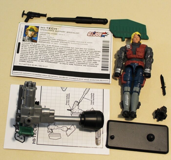 2004 GI Joe HI-TECH  Operations Support Specialist Complete with file card   G4