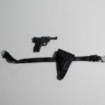 1/6 WWII german luger with belt and holster loose