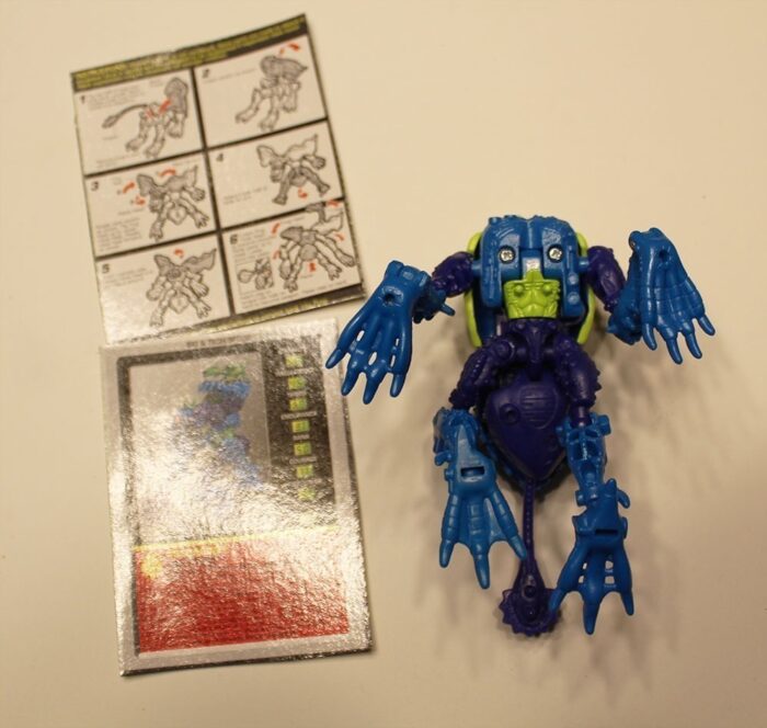 Vintage Spittor Complete Transformers  Beast Wars with card back and instructions - Image 2