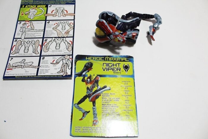 Vintage TRANSFORMERS Beast Machines NIGHT VIPER King Cobra complete with card back and instructions