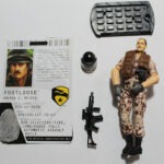 GI JOE  2009 FOOTLOOSE  TOYS R US CAMO EXCLUSIVE complete with file card   F1