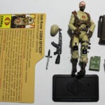 Gi Joe 25th Anniversary Extreme Conditions Desert Assault Cobra Officer  2008 complete with file card   F1