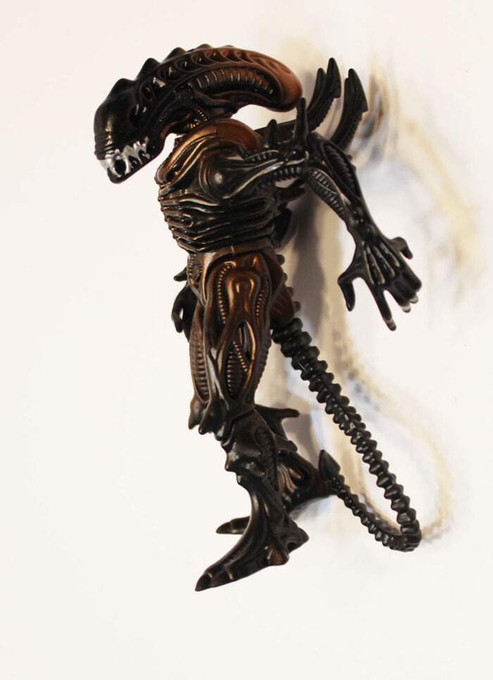 Aliens 7" Figure Scorpion Alien Exploding Kenner Fox 1992 gold  F11