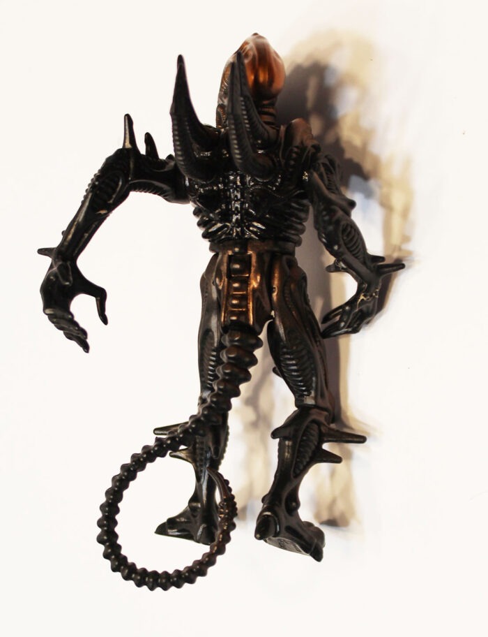 Aliens 7" Figure Scorpion Alien Exploding Kenner Fox 1992 gold  F11 - Image 2