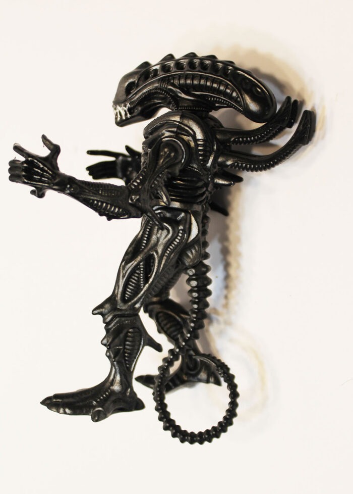 Aliens 7" Figure Scorpion Alien Exploding Kenner Fox 1992 silver  F11 - Image 2