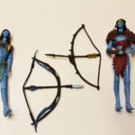 2 Avatar figures Eytukan and Neytiri with weapons F11